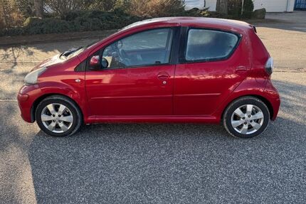 Toyota Aygo (X) 252.709 km 1.290 &euro; Barsbüttel 22885