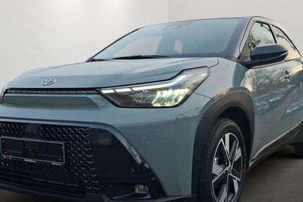 Toyota Aygo (X) 2.401 km 24.980 &euro; Hamburg 22399