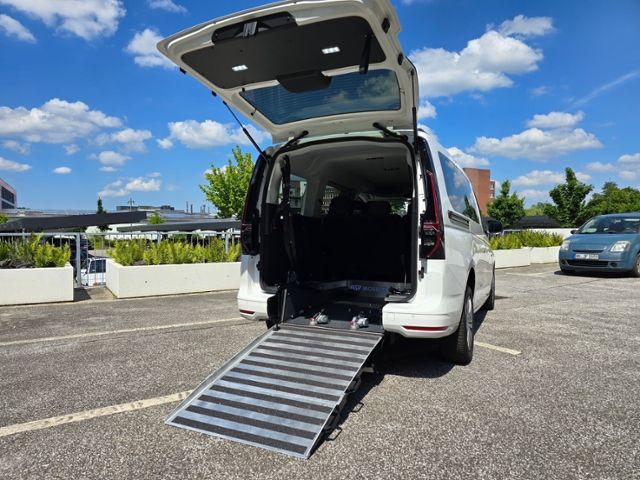 VW Caddy Maxi 13.999 km 41.980 &euro; Hamburg 22047