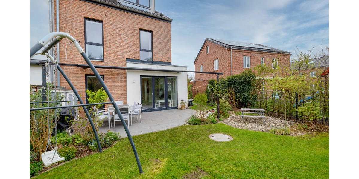 Reihenendhaus Hamburg / Lemsahl-Mellingstedt Lemsahl-Mellingstedt - 6 Zimmer, 160 m&sup2;, 819.000&euro; | Angebot:26358812