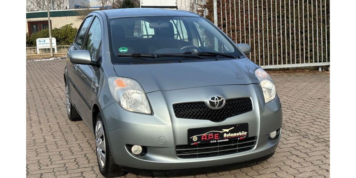 Toyota Yaris 77.000 km 4.490 &euro; Norderstedt 22848