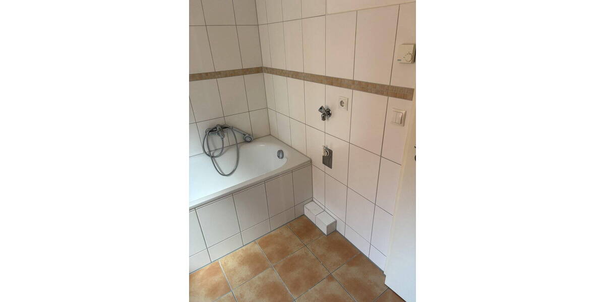Etagenwohnung Hamburg Schnelsen - 3 Zimmer, 82 m&sup2;, 5.000&euro; | Angebot:26257617