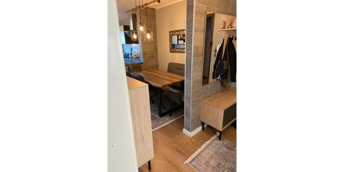 Etagenwohnung Pinneberg - 3 Zimmer, 85 m&sup2;, 275.000&euro; | Angebot:27098582