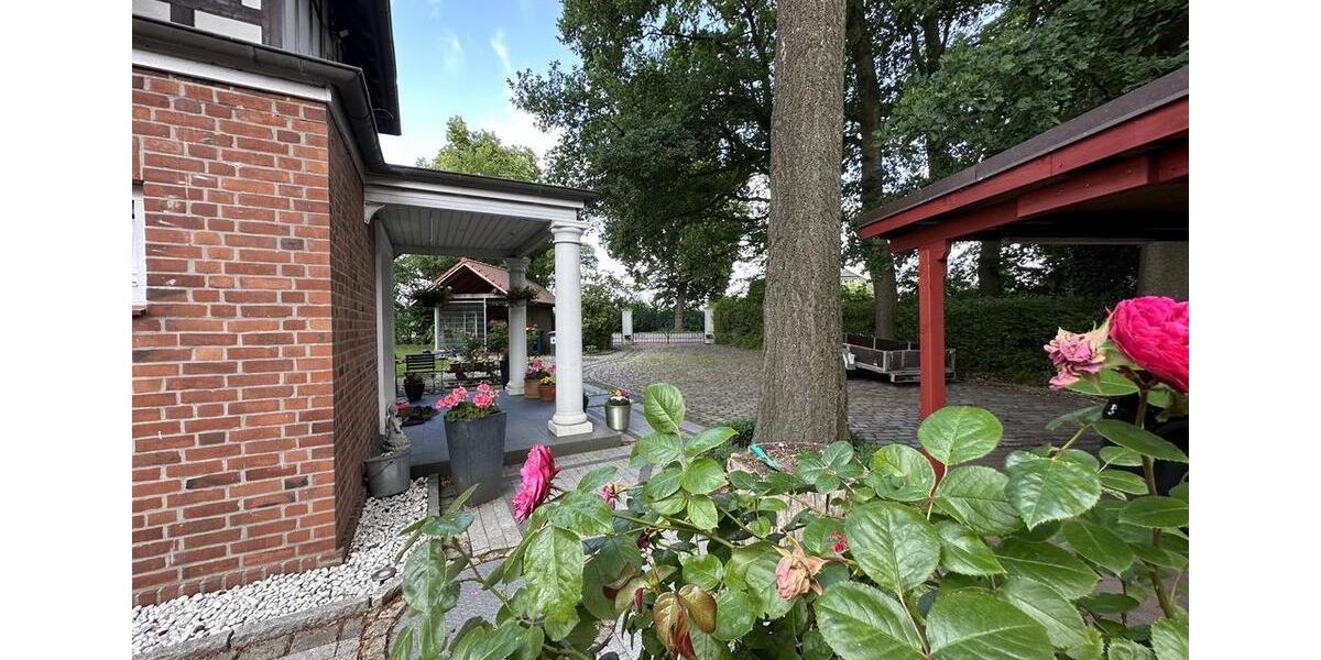 Einfamilienhaus Bargteheide - 8 Zimmer, 218 m&sup2;, 1.085.000&euro; | Angebot:26536112