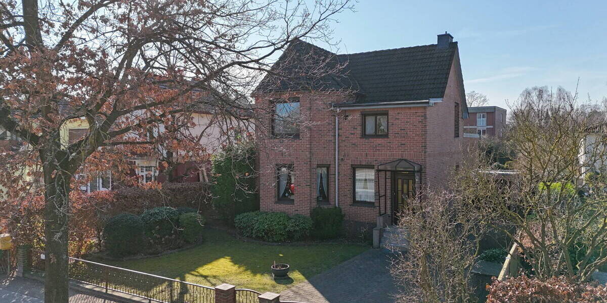 Einfamilienhaus Hamburg Schnelsen - 5 Zimmer, 143 m&sup2;, 649.000&euro; | Angebot:26028997