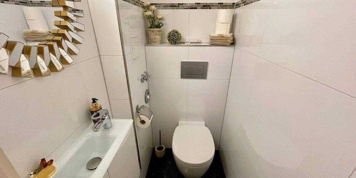 Terrassenwohnung Hamburg Volksdorf - 3 Zimmer, 122 m&sup2;, 1.952&euro; | Angebot:26310255