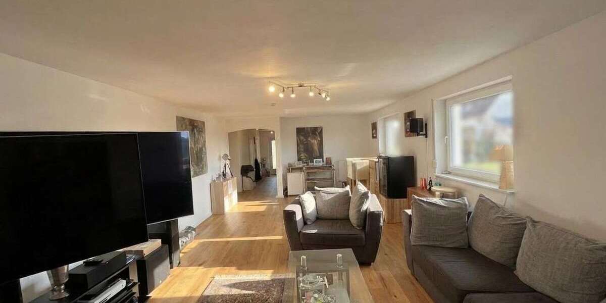 Etagenwohnung Hamburg Wandsbek - 5 Zimmer, 167 m&sup2;, 2.600&euro; | Angebot:26274613