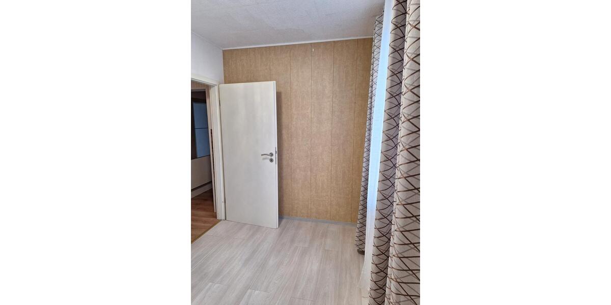 Etagenwohnung Pinneberg - 4 Zimmer, 88 m&sup2;, 235.000&euro; | Angebot:26166644