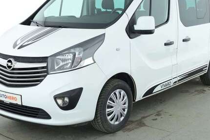 Opel Vivaro 97.761 km 21.350 &euro; Hamburg 22529