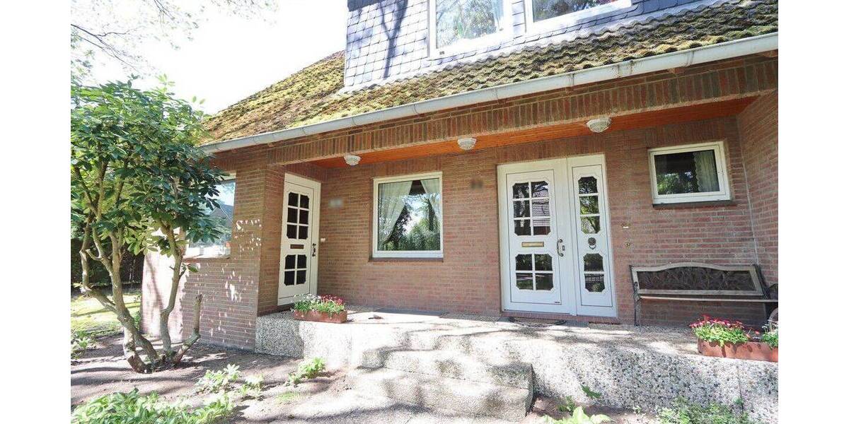 Einfamilienhaus Hamburg Langenhorn - 8 Zimmer, 191 m&sup2;, 450.000&euro; | Angebot:26806972