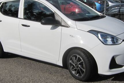 Hyundai i10 31.180 km 8.400 &euro; Hamburg 22147