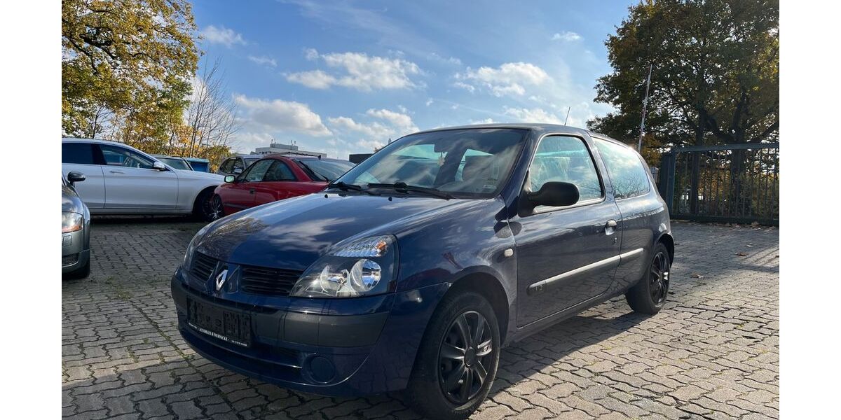 Renault Clio 219.000 km 990 &euro; Hamburg 22765