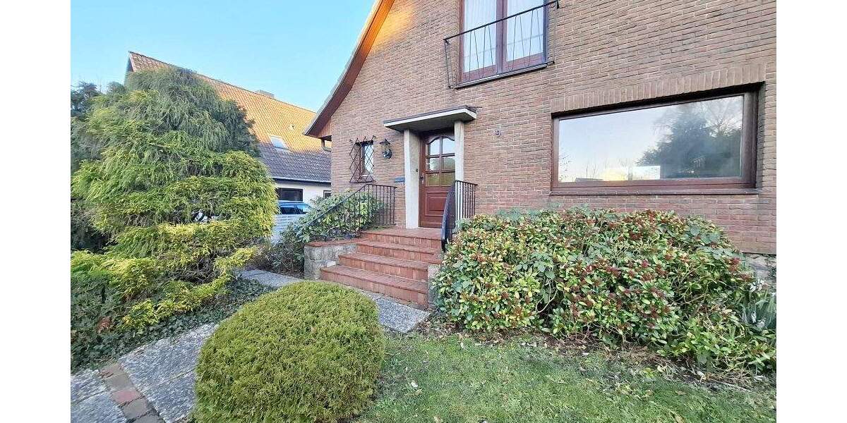 Doppelhaushälfte Bargteheide - 3 Zimmer, 111 m&sup2;, 299.000&euro; | Angebot:25704561