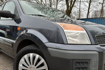 Ford Fusion 125.400 km 2.750 € Hamburg 21079