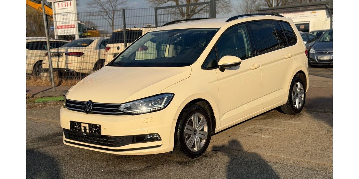 VW Touran 179.000 km 16.900 &euro; Stapelfeld bei Hamburg 22145