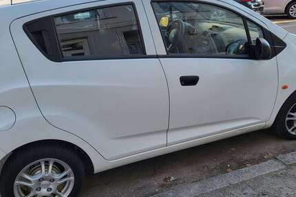 Chevrolet Spark 156.500 km 1.600 € Hamburg 22301