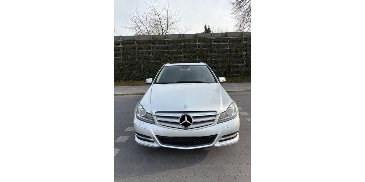 Mercedes-Benz C 250 230.333 km 9.700 &euro; Tornesch 25436