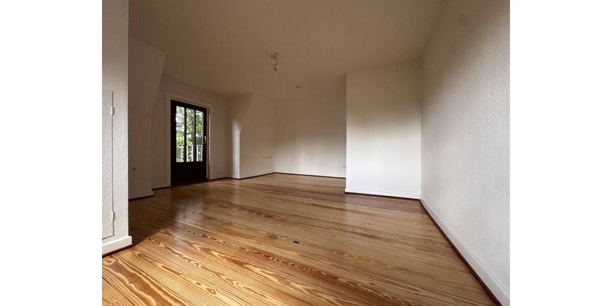 Einfamilienhaus Pinneberg - 7 Zimmer, 140 m&sup2;, 2.170&euro; | Angebot:26908840