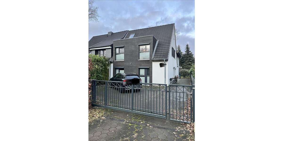 Einfamilienhaus Hamburg Wandsbek - 7 Zimmer, 135 m&sup2;, 3.300&euro; | Angebot:26274816