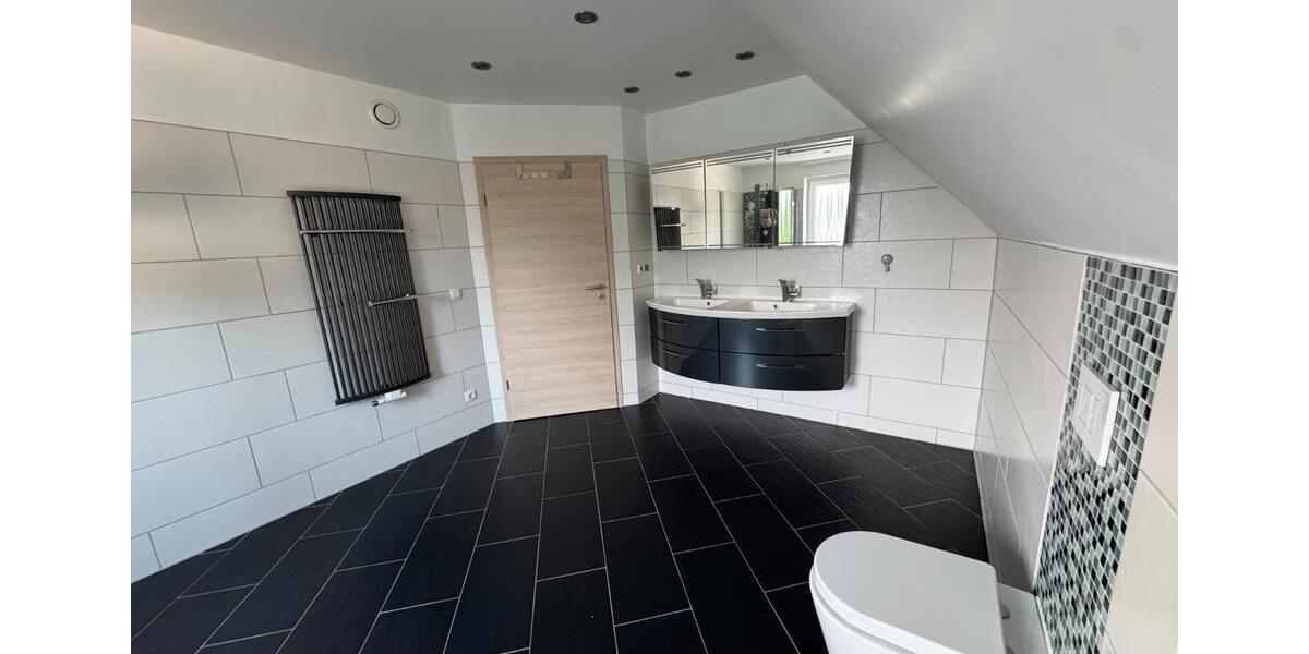 Einfamilienhaus Hamburg Lohbrügge - 4.5 Zimmer, 140 m&sup2;, 840.000&euro; | Angebot:27067467