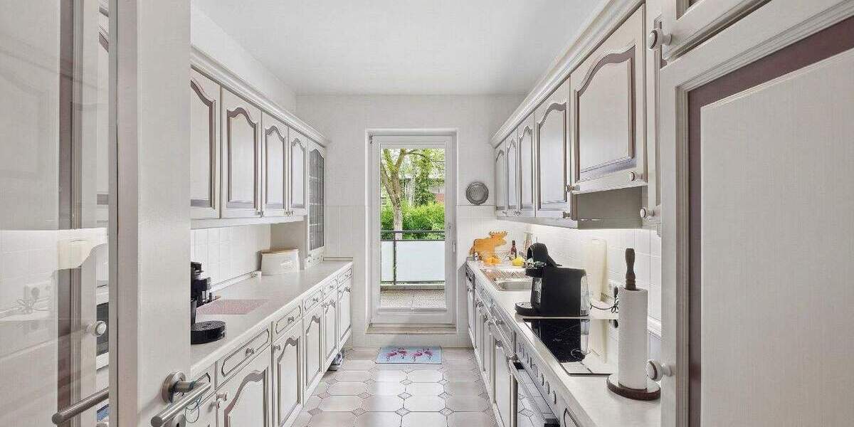 Etagenwohnung Hamburg Marienthal - 2 Zimmer, 83 m&sup2;, 349.000&euro; | Angebot:25687098