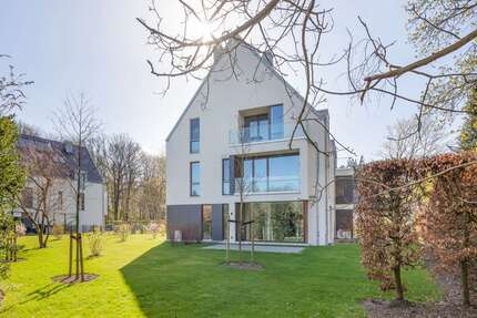 Wohnung zum Mieten in Hamburg Wellingsbüttel 2.700 € 146 m² 4 zimmer