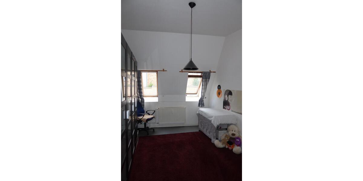 Dachgeschoßwohnung Hamburg Altona-Nord - 4.5 Zimmer, 104 m&sup2;, 2.400&euro; | Angebot:26484130