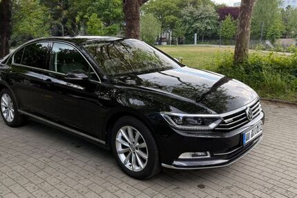 VW Passat 127.000 km 18.199 € Hamburg 22177
