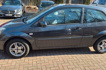 Ford Fiesta 94.800 km 3.350 &euro; Geesthacht 21502