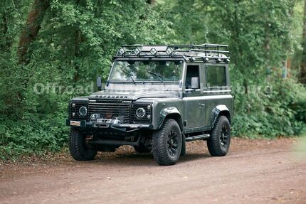 Land Rover Defender 78.471 km 48.500 &euro; Hamburg 22339