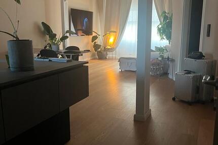 Möblierte 2,5-Zimmer-Dachgeschosswohnung in Hamburg-Eppendorf 2 zimmer