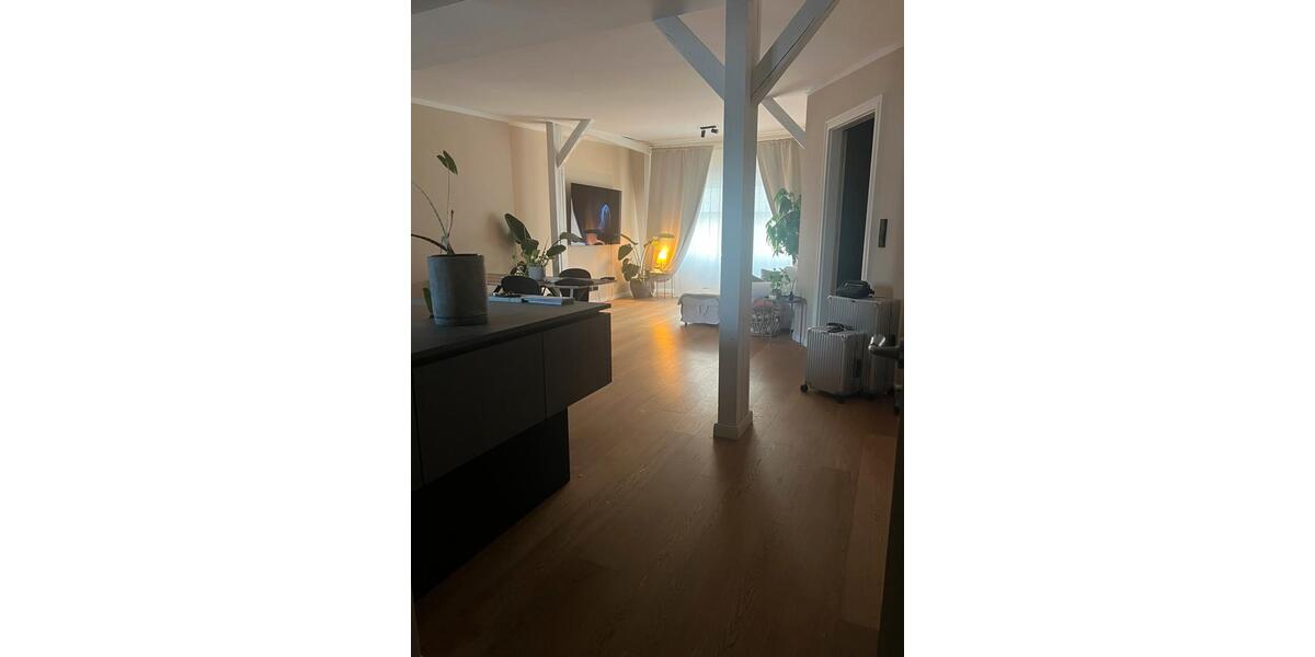 Möblierte 2,5-Zimmer-Dachgeschosswohnung in Hamburg-Eppendorf 2 zimmer