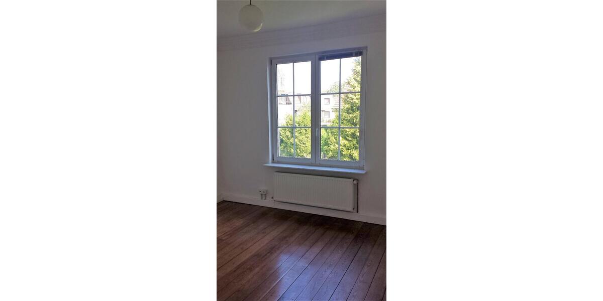 Villa Ahrensburg - 7 Zimmer, 188 m&sup2;, 3.490&euro; | Angebot:26582178