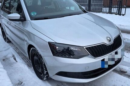 Skoda Fabia 275.288 km 2.990 &euro; Ahrensburg 22926
