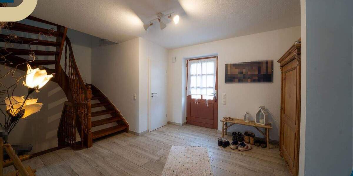 Doppelhaushälfte Pinneberg - 4 Zimmer, 170 m&sup2;, 2.200&euro; | Angebot:25050493