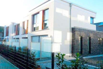 Haus Buxtehude Eilendorf - 2 Zimmer, 86 m&sup2;, 1.050&euro; | Angebot:26596234