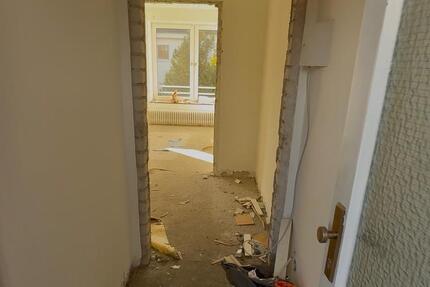 1 ZWG Wird aktuell noch saniert KEINE MARKLER BITTE 1 zimmer