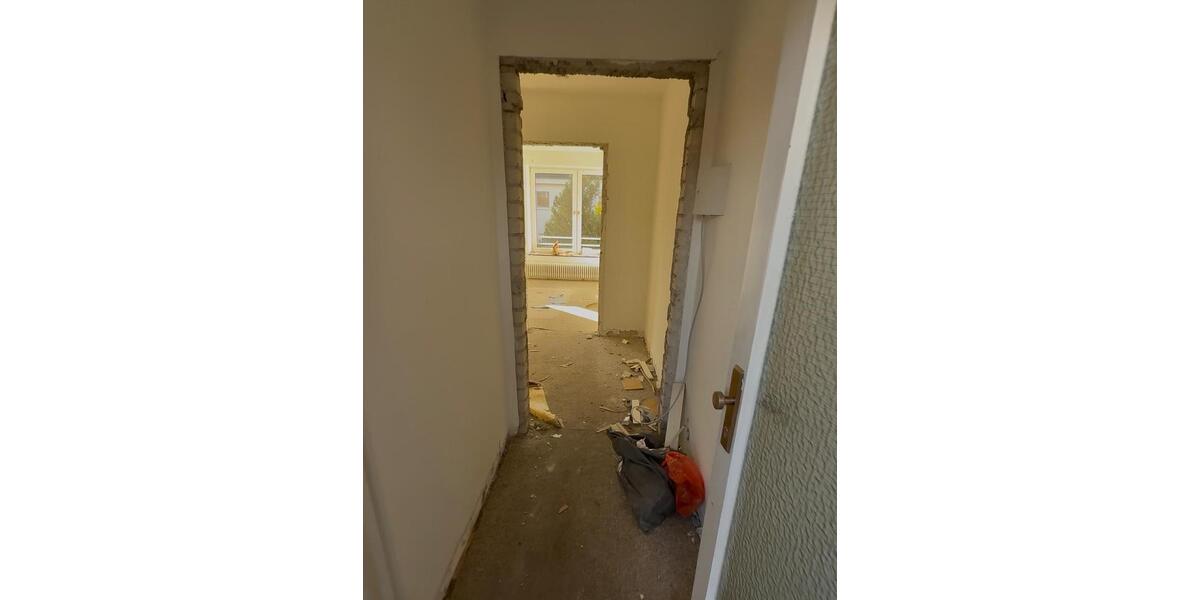 1 ZWG Wird aktuell noch saniert KEINE MARKLER BITTE 1 zimmer