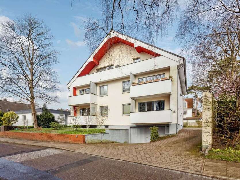 Haus zum Kaufen in Hamburg 1.250.000 € 381.93 m²