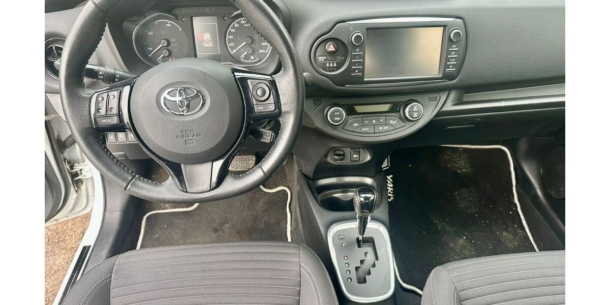 Toyota Yaris 82.900 km 10.700 &euro; Hamburg 22547