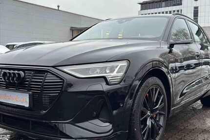 Audi e-tron 73.611 km 30.950 &euro; Hamburg 22047