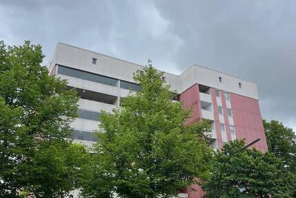 Zentrale, großzügige Wohnung in Hamburg-Lokstedt
