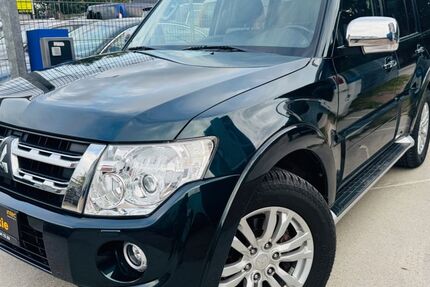 Mitsubishi Pajero 85.000 km 27.900 &euro; Hamburg 20537