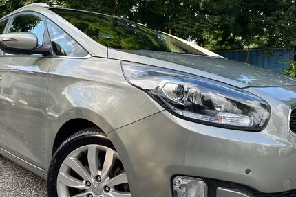 Kia Carens 163.031 km 7.990 &euro; Hamburg 21079