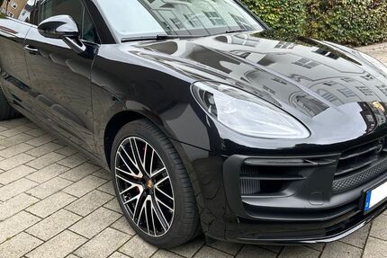 Porsche Macan 9.650 km 117.043 € Hamburg 22087