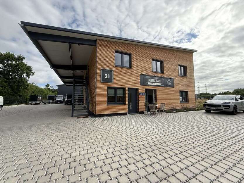 Büro in Kummerfeld 1.320 € 105.39 m²