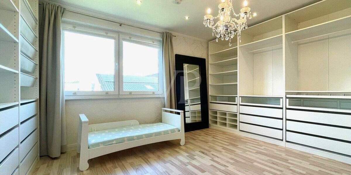 Einfamilienhaus Glinde - 7 Zimmer, 225 m&sup2;, 895.000&euro; | Angebot:25700802