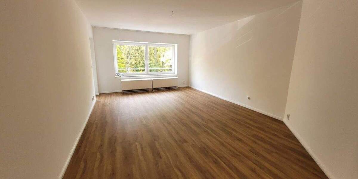 Frisch renovierte 2 Zimmer Balkonwohnung - ideal für SIE und IHN 2 zimmer