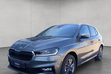Skoda Fabia 4.900 km 25.730 € Hamburg 21029