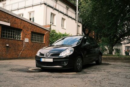 Renault Clio 145.000 km 1.700 &euro; Hamburg 20525